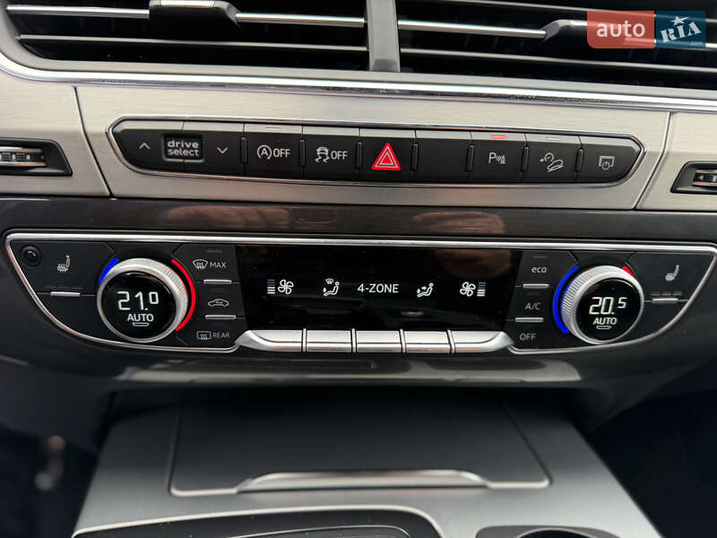 Позашляховик / Кросовер Audi Q7 2017 в Рівному