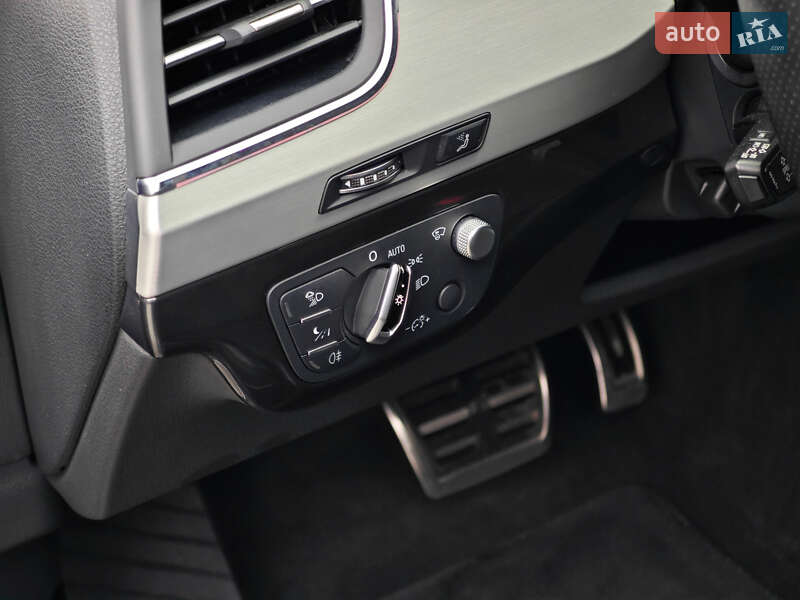 Внедорожник / Кроссовер Audi Q7 2015 в Дубно