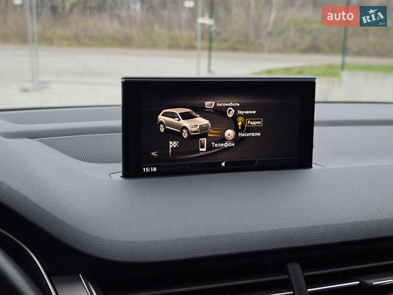 Внедорожник / Кроссовер Audi Q7 2015 в Дубно