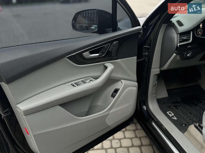 Внедорожник / Кроссовер Audi Q7 2016 в Ивано-Франковске фото 13 Внедорожник / Кроссовер Audi Q7 2016 в Ивано-Франковске