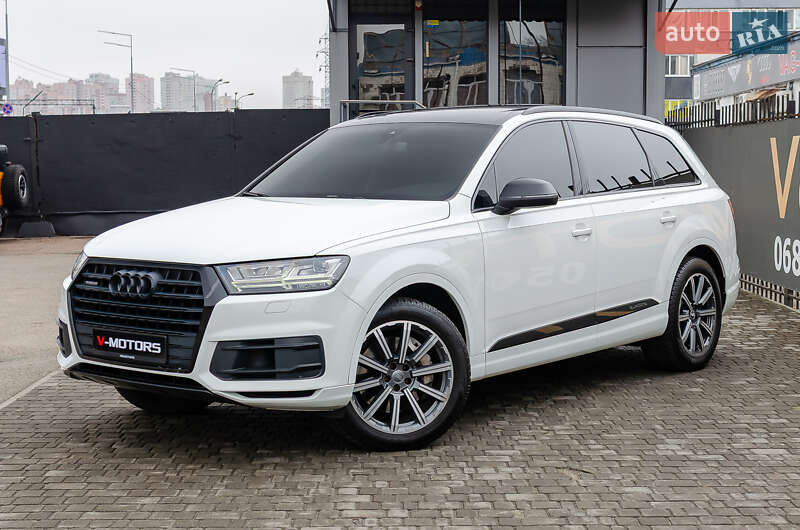 Внедорожник / Кроссовер Audi Q7 2015 в Киеве