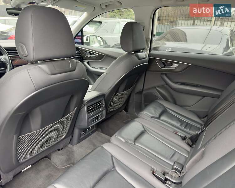 Внедорожник / Кроссовер Audi Q7 2020 в Киеве фото 17 Внедорожник / Кроссовер Audi Q7 2020 в Киеве