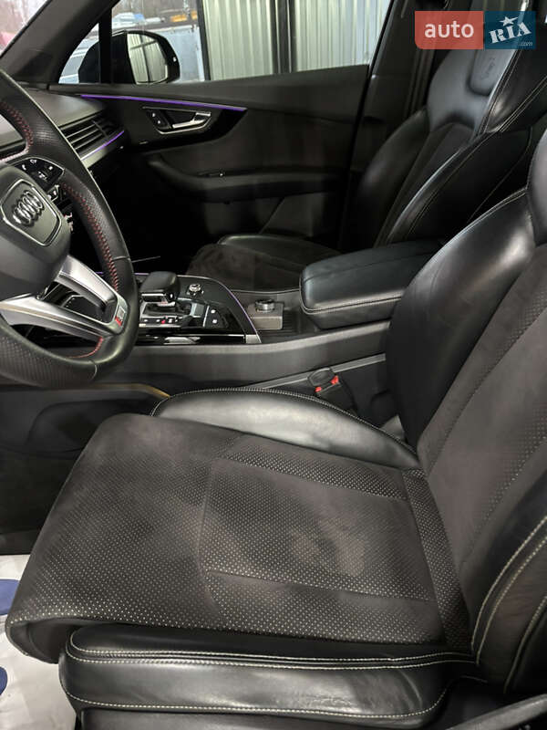 Внедорожник / Кроссовер Audi Q7 2015 в Казатине фото 57 Внедорожник / Кроссовер Audi Q7 2015 в Казатине