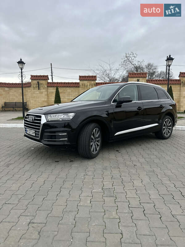 Позашляховик / Кросовер Audi Q7 2017 в Ізмаїлі