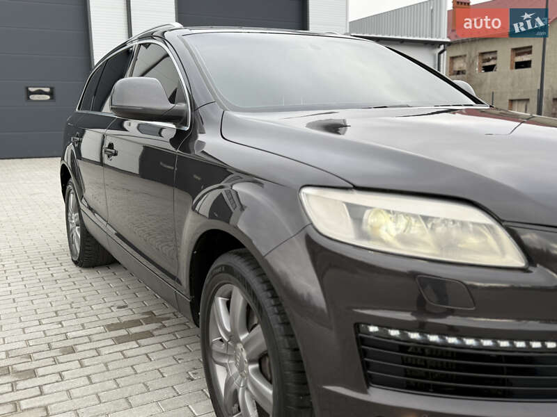 Внедорожник / Кроссовер Audi Q7 2006 в Черновцах фото 29 Внедорожник / Кроссовер Audi Q7 2006 в Черновцах