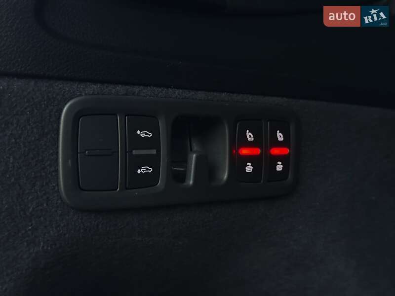Позашляховик / Кросовер Audi Q7 2018 в Києві фото 29 Позашляховик / Кросовер Audi Q7 2018 в Києві