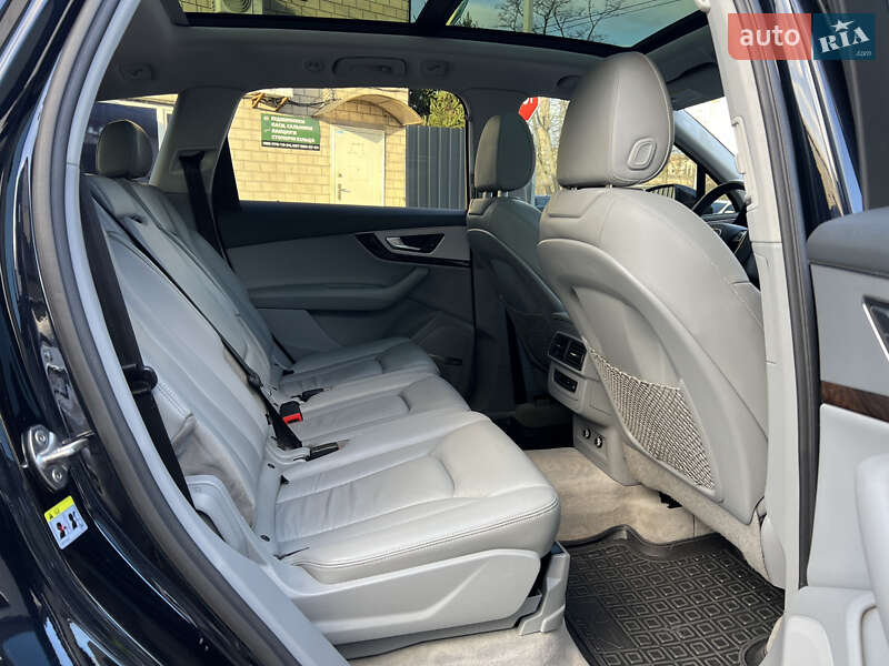 Внедорожник / Кроссовер Audi Q7 2017 в Киеве фото 16 Внедорожник / Кроссовер Audi Q7 2017 в Киеве
