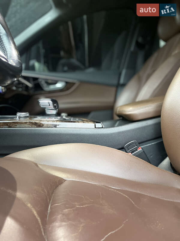 Внедорожник / Кроссовер Audi Q7 2017 в Калуше