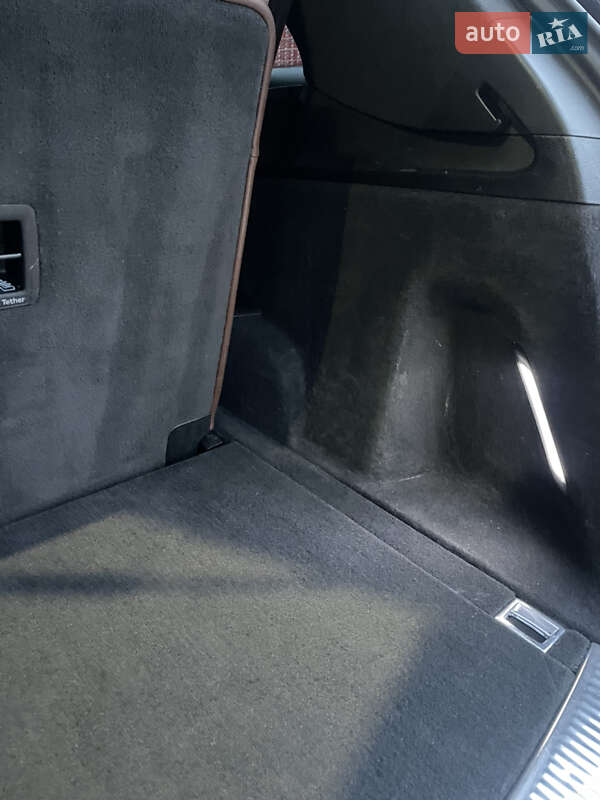 Внедорожник / Кроссовер Audi Q7 2017 в Калуше