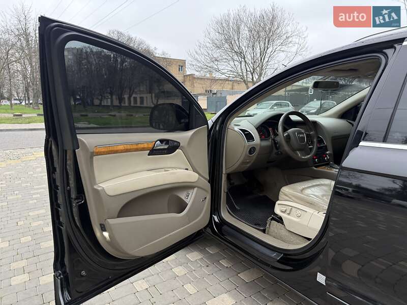 Внедорожник / Кроссовер Audi Q7 2007 в Одессе