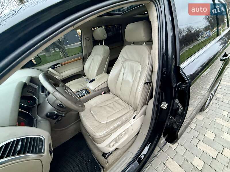 Внедорожник / Кроссовер Audi Q7 2007 в Одессе