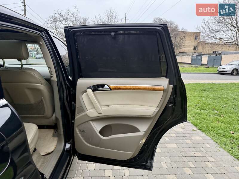 Внедорожник / Кроссовер Audi Q7 2007 в Одессе