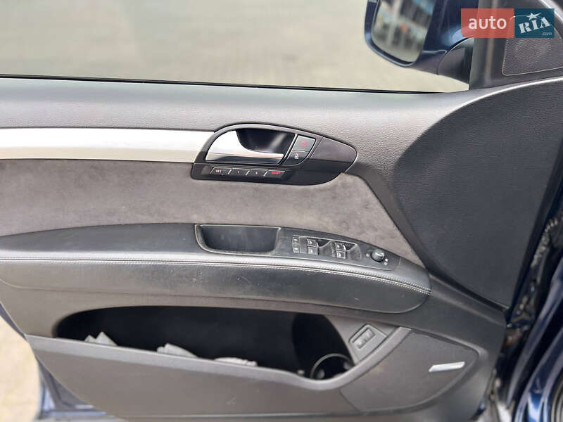 Внедорожник / Кроссовер Audi Q7 2008 в Одессе