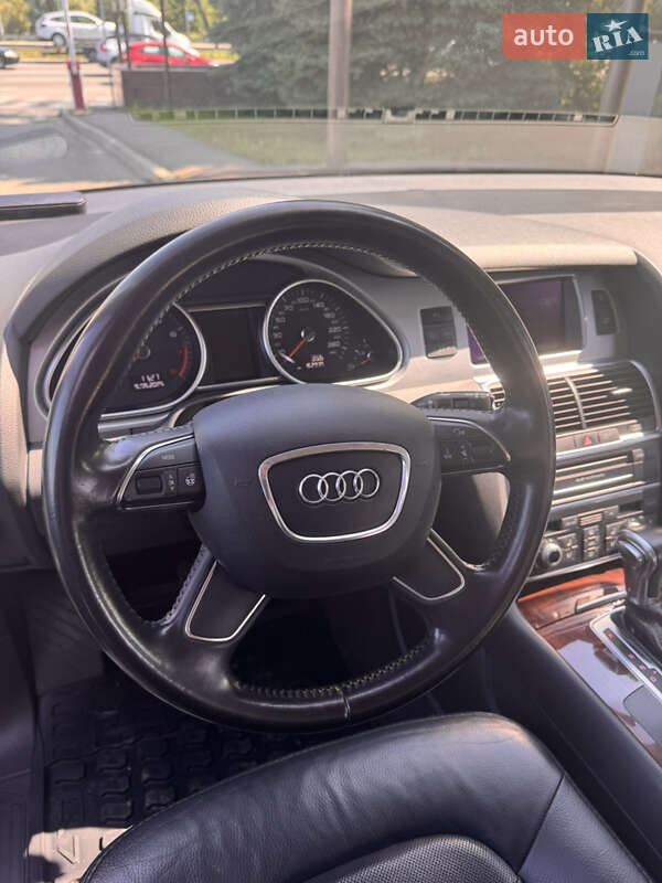 Позашляховик / Кросовер Audi Q7 2012 в Києві фото 11 Позашляховик / Кросовер Audi Q7 2012 в Києві