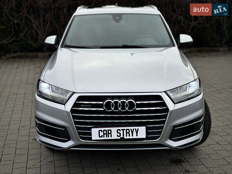 Внедорожник / Кроссовер Audi Q7 2017 в Стрые