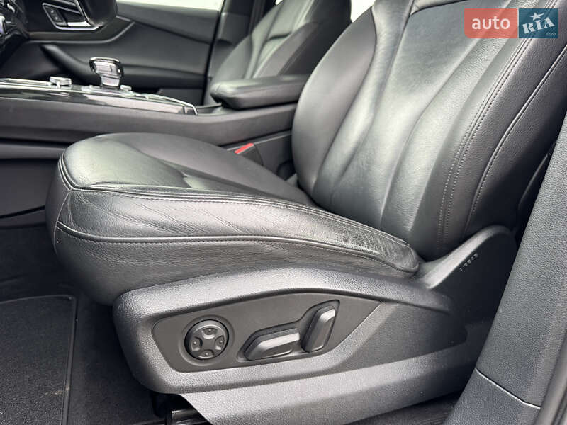 Внедорожник / Кроссовер Audi Q7 2017 в Стрые