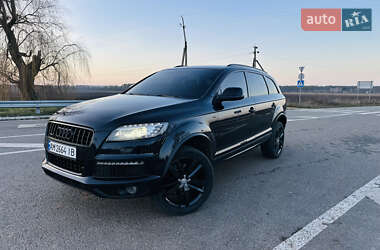 Позашляховик / Кросовер Audi Q7 2010 в Ромнах