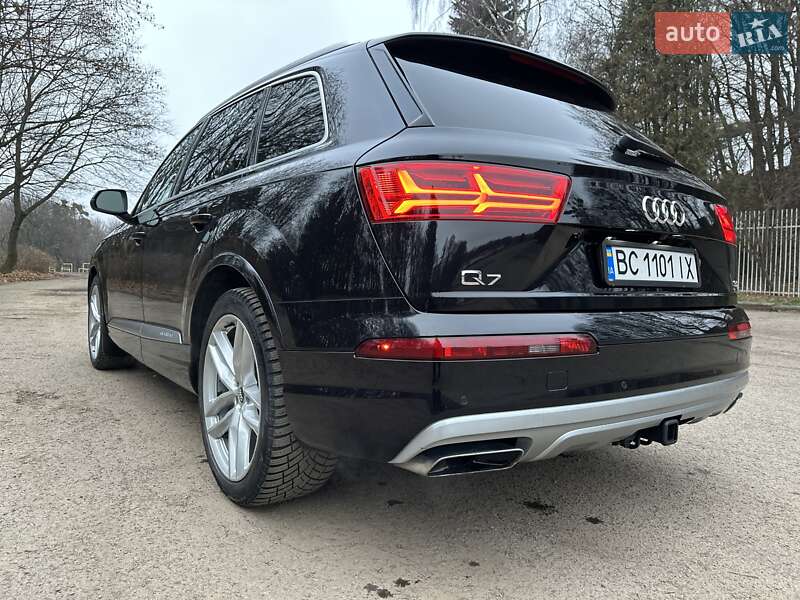 Audi Q7 2017