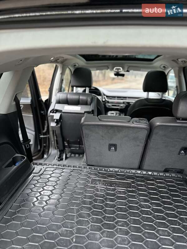 Внедорожник / Кроссовер Audi Q7 2017 в Львове фото 50 Внедорожник / Кроссовер Audi Q7 2017 в Львове