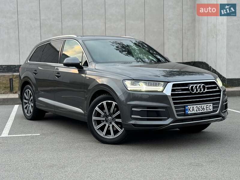 Внедорожник / Кроссовер Audi Q7 2018 в Киеве