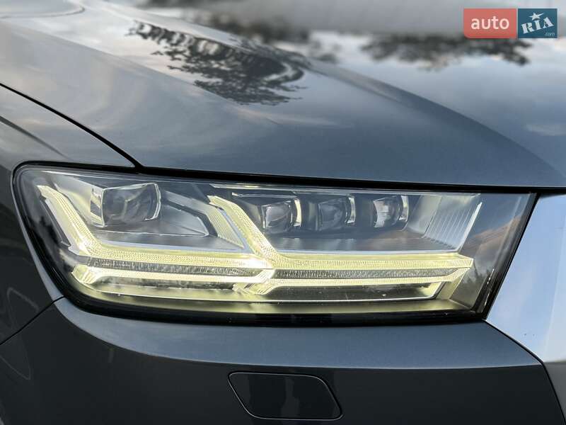 Внедорожник / Кроссовер Audi Q7 2018 в Киеве