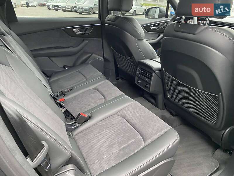 Внедорожник / Кроссовер Audi Q7 2025 в Днепре фото 26 Внедорожник / Кроссовер Audi Q7 2025 в Днепре