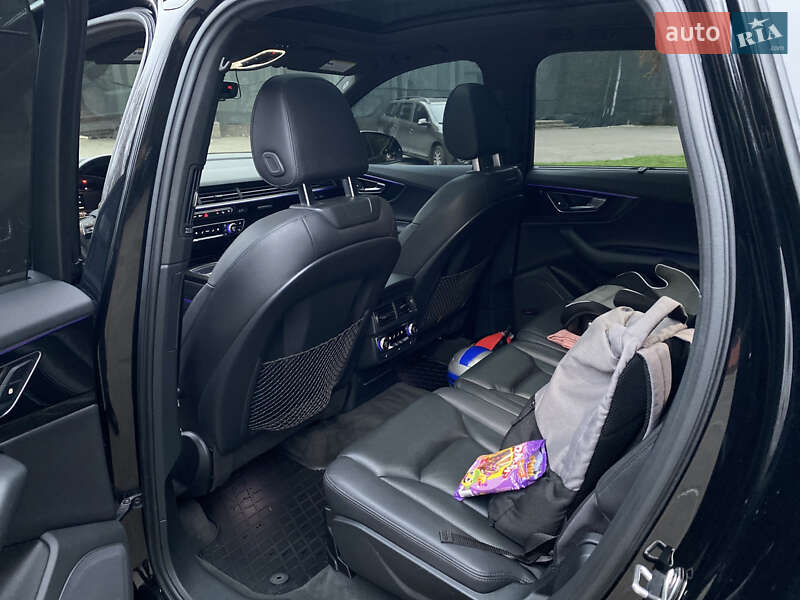 Внедорожник / Кроссовер Audi Q7 2016 в Соленом фото 24 Внедорожник / Кроссовер Audi Q7 2016 в Соленом