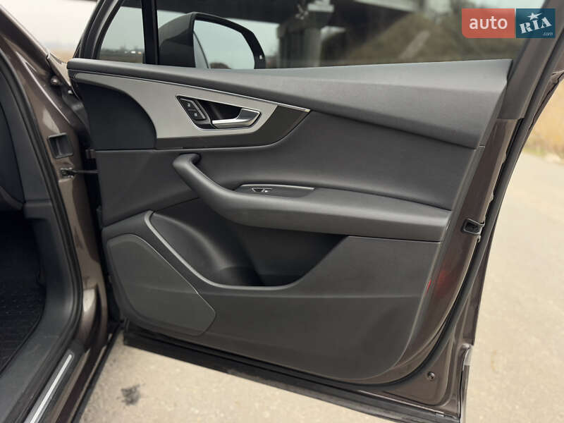 Внедорожник / Кроссовер Audi Q7 2017 в Бердичеве фото 50 Внедорожник / Кроссовер Audi Q7 2017 в Бердичеве