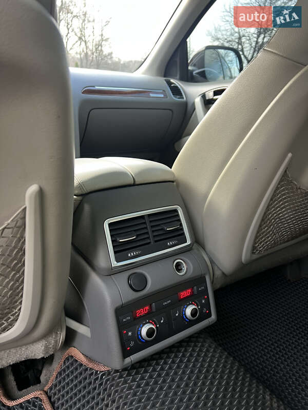 Внедорожник / Кроссовер Audi Q7 2010 в Киеве фото 29 Внедорожник / Кроссовер Audi Q7 2010 в Киеве