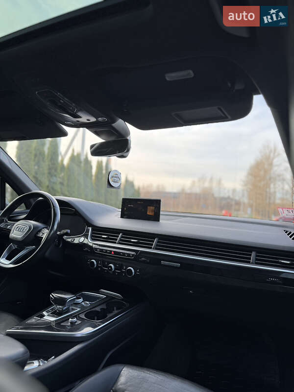 Внедорожник / Кроссовер Audi Q7 2017 в Надворной