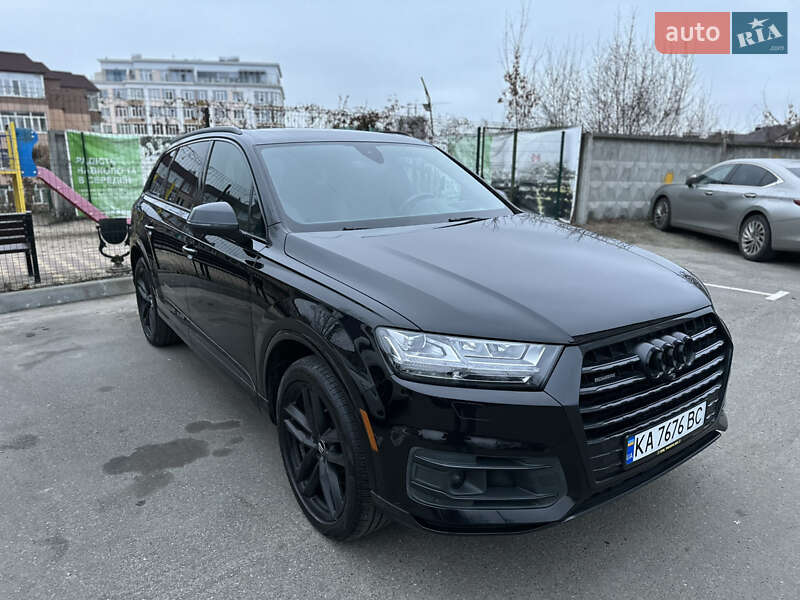 Внедорожник / Кроссовер Audi Q7 2017 в Киеве