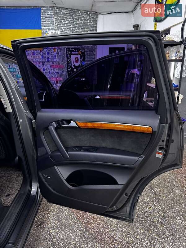 Внедорожник / Кроссовер Audi Q7 2014 в Тернополе