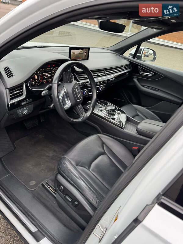 Внедорожник / Кроссовер Audi Q7 2018 в Киеве фото 31 Внедорожник / Кроссовер Audi Q7 2018 в Киеве