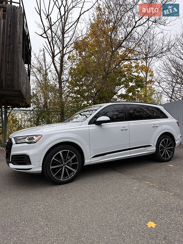 Внедорожник / Кроссовер Audi Q7 2020 в Киеве фото 2 Внедорожник / Кроссовер Audi Q7 2020 в Киеве