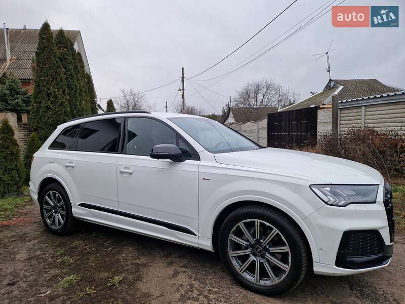 Внедорожник / Кроссовер Audi Q7 2023 в Киеве фото 19 Внедорожник / Кроссовер Audi Q7 2023 в Киеве