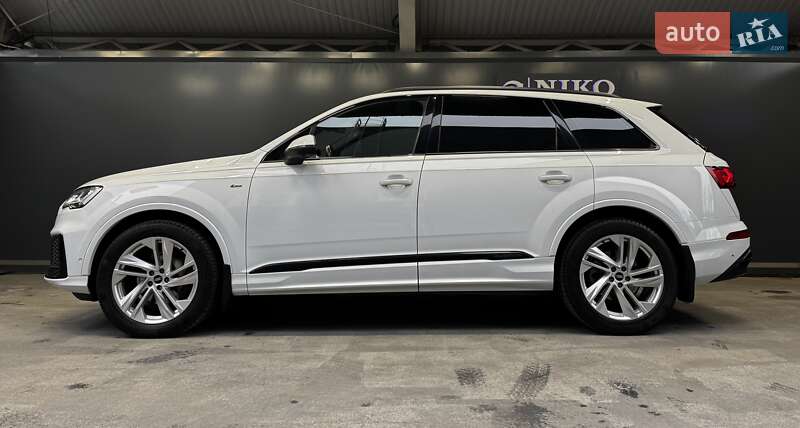 Внедорожник / Кроссовер Audi Q7 2022 в Киеве