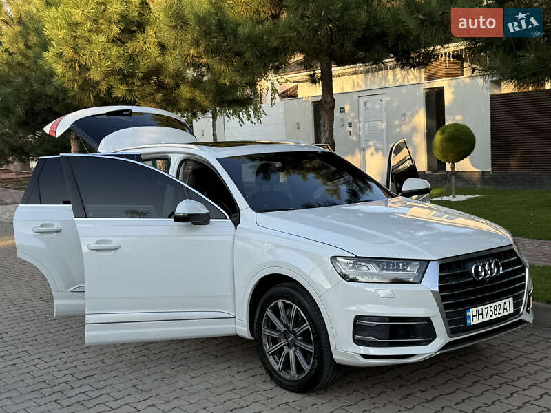 Внедорожник / Кроссовер Audi Q7 2018 в Одессе фото 62 Внедорожник / Кроссовер Audi Q7 2018 в Одессе