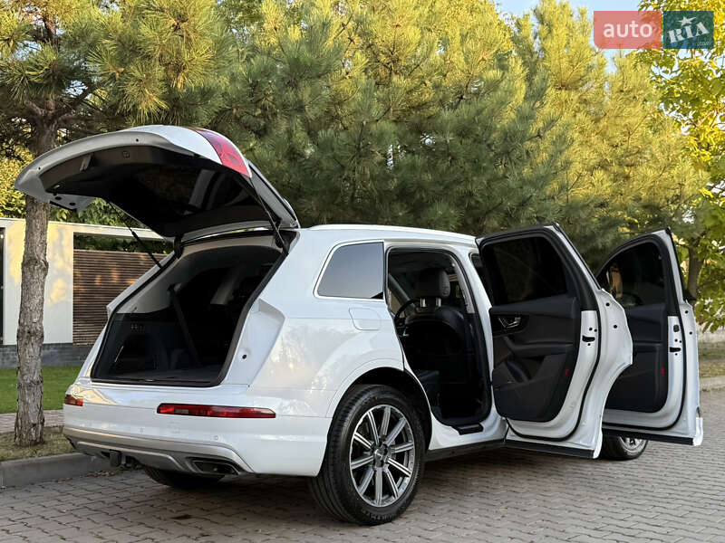 Внедорожник / Кроссовер Audi Q7 2018 в Одессе фото 68 Внедорожник / Кроссовер Audi Q7 2018 в Одессе
