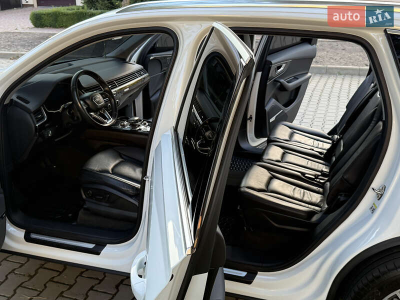 Внедорожник / Кроссовер Audi Q7 2018 в Одессе фото 77 Внедорожник / Кроссовер Audi Q7 2018 в Одессе