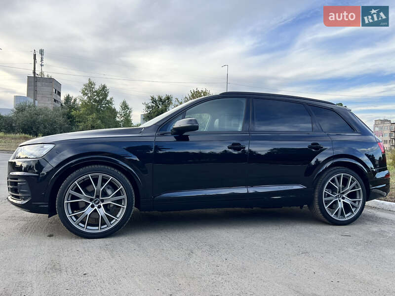 Позашляховик / Кросовер Audi Q7 2019 в Києві