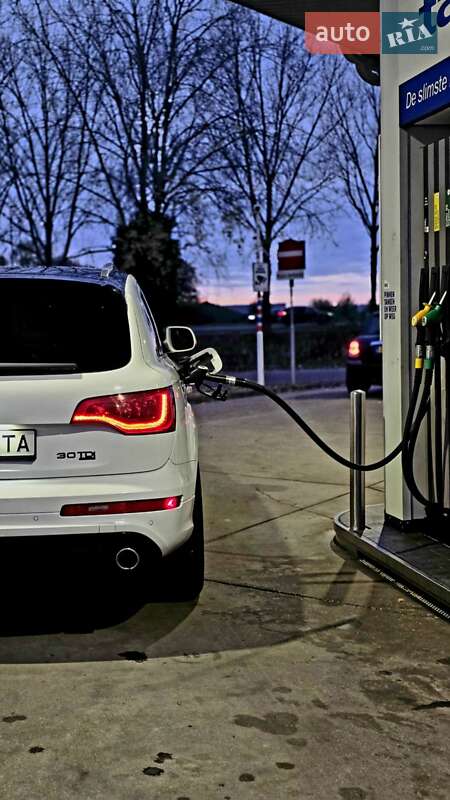 Внедорожник / Кроссовер Audi Q7 2010 в Херсоне