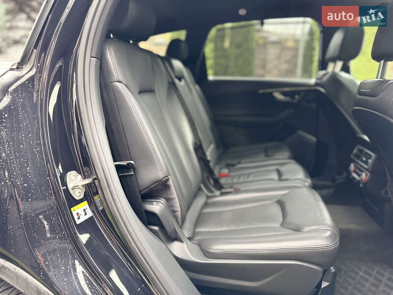 Внедорожник / Кроссовер Audi Q7 2017 в Киеве фото 13 Внедорожник / Кроссовер Audi Q7 2017 в Киеве