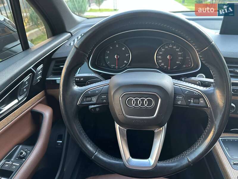 Внедорожник / Кроссовер Audi Q7 2017 в Киеве