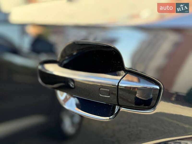 Внедорожник / Кроссовер Audi Q7 2017 в Киеве