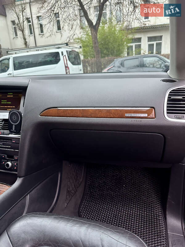 Внедорожник / Кроссовер Audi Q7 2010 в Ивано-Франковске