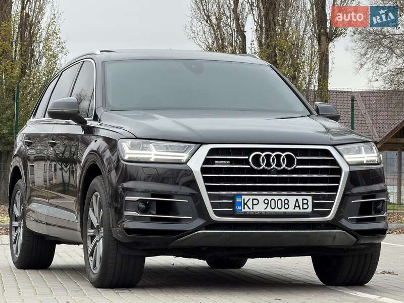 Внедорожник / Кроссовер Audi Q7 2018 в Запорожье