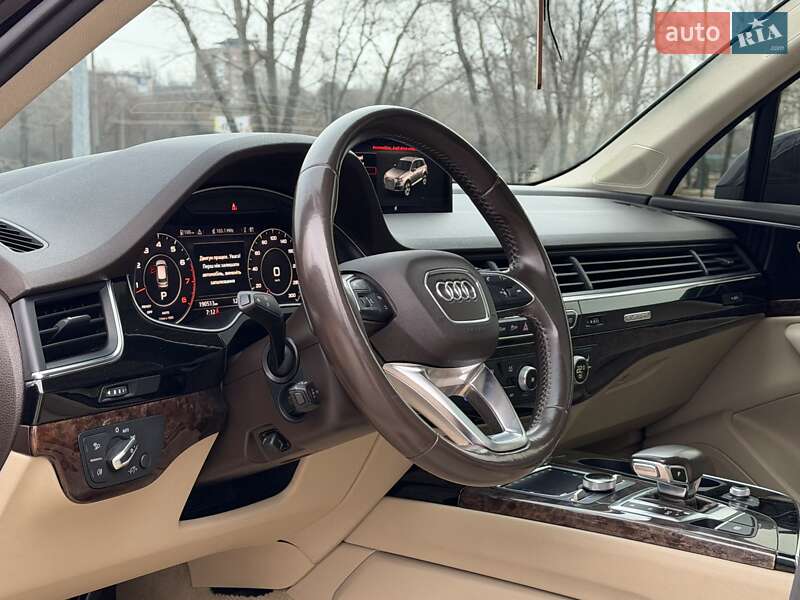 Внедорожник / Кроссовер Audi Q7 2018 в Запорожье