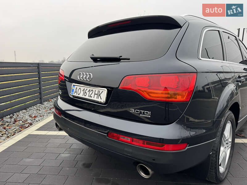 Внедорожник / Кроссовер Audi Q7 2007 в Мукачево