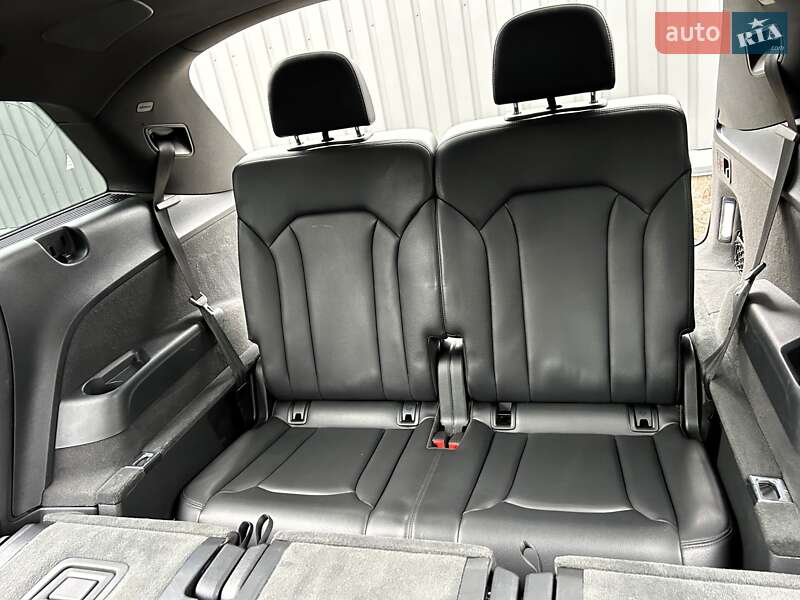 Внедорожник / Кроссовер Audi Q7 2017 в Киеве