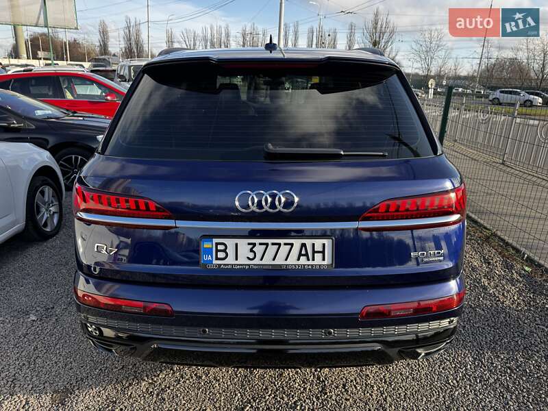 Внедорожник / Кроссовер Audi Q7 2021 в Киеве